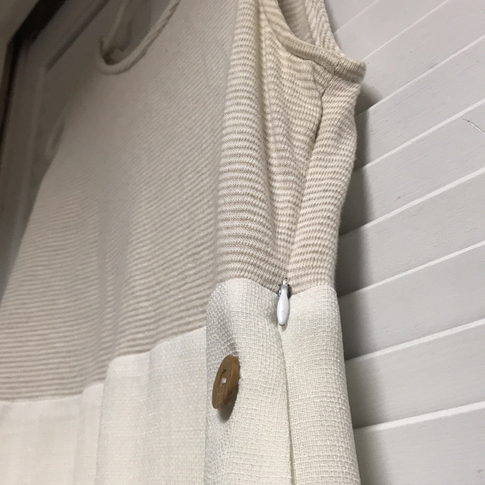 Beautiful & Basic Dress - Picture 3 of 4